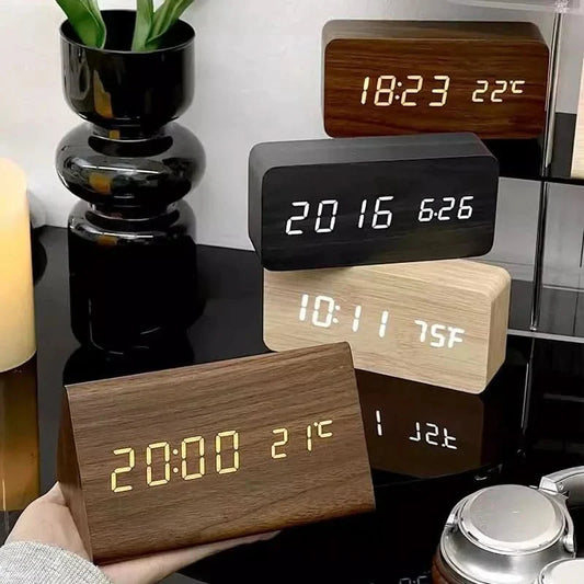 Réveil Numérique LED en Bois | Capteur de Température en Temps Réel